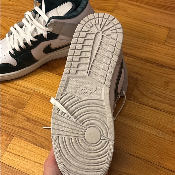 Jordan Sneakers White and Green- Never Worn! - Picture 5 of 6